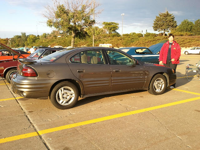 Peggy Smit's -2001 Pontiac Grand Am SL