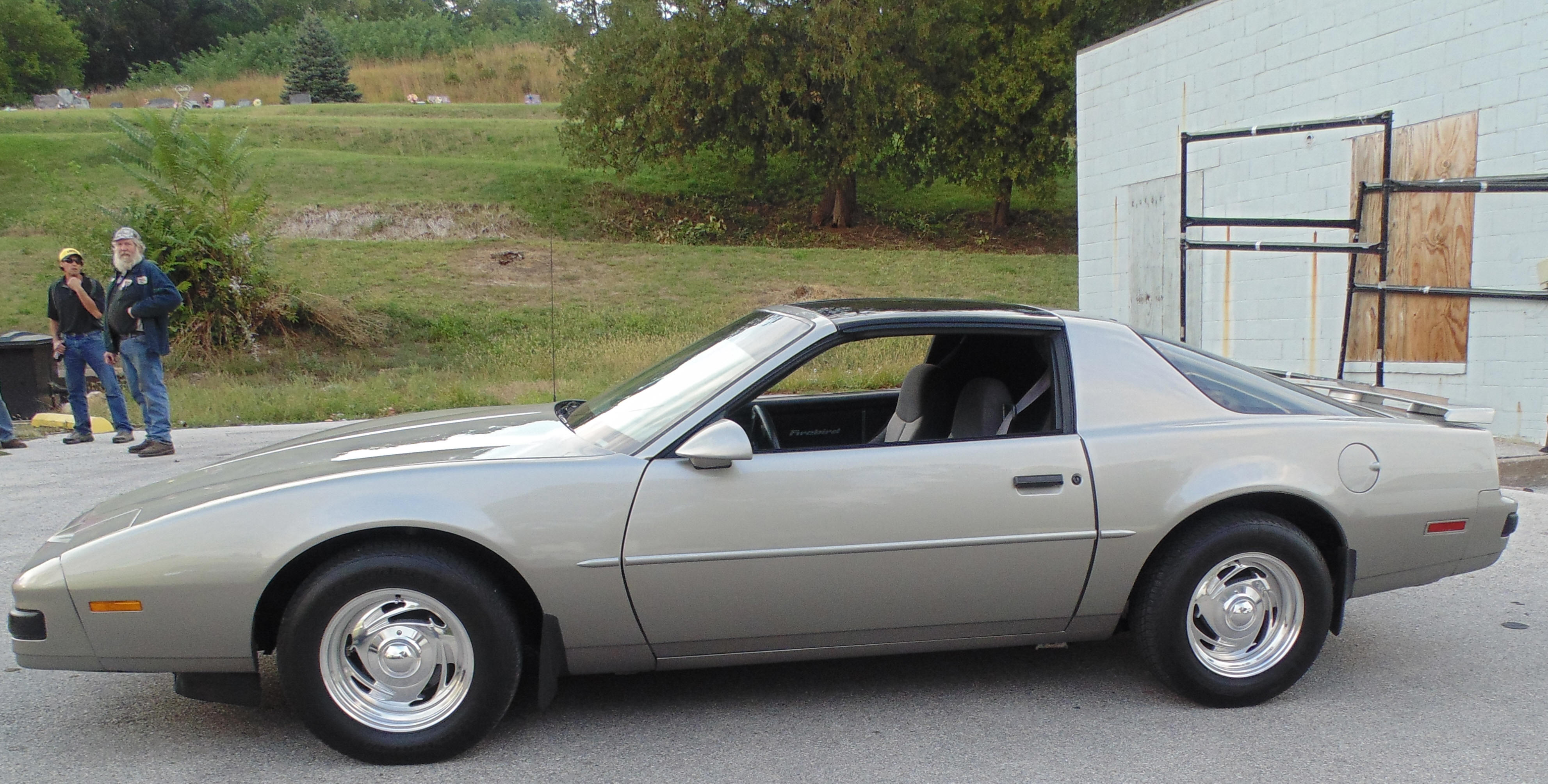 Ryan & Jen Lewis 1989 Pontiac Firebird