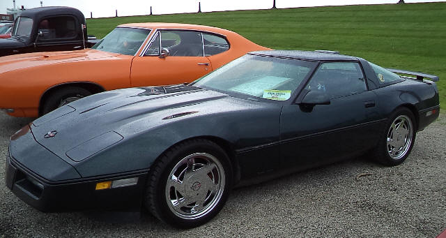 James & Judy Hartman 1990 Corvette Targa Coupe