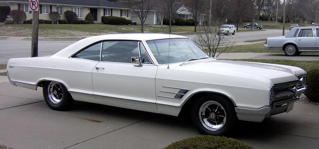 Mike & Karen Weiman's 1965 Buick Wildcat