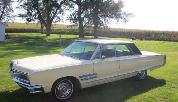 Kurt Steven's 1966 Chrysler 300 4 door Hardtop