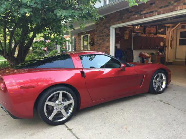 Wayne & Jeanine Allen 2005 Chevrolet C6 Corvette